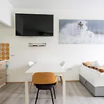 Modern • Main Square • 30 M² • Comfort
